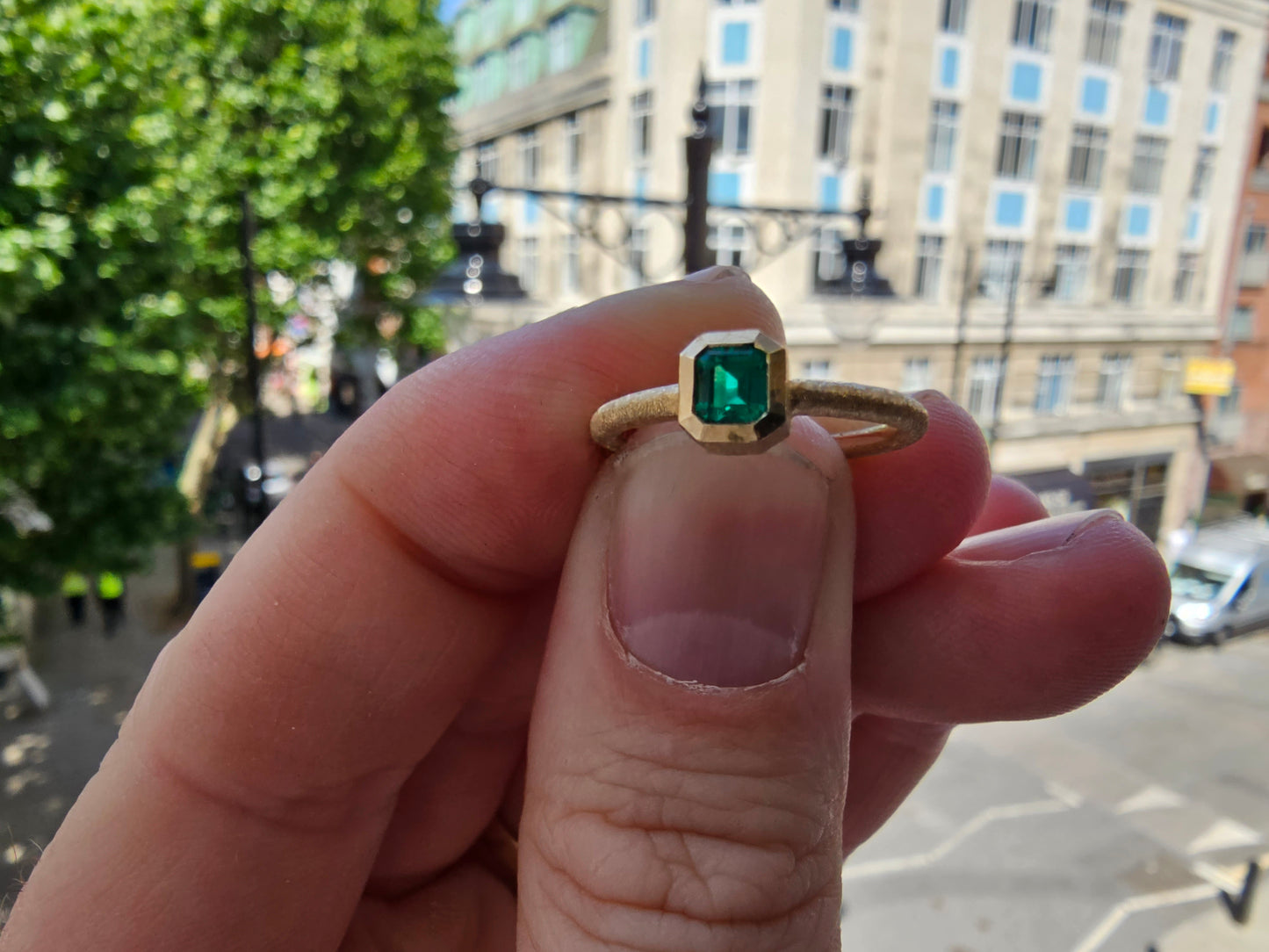 Colombian Emerald Gold Ring