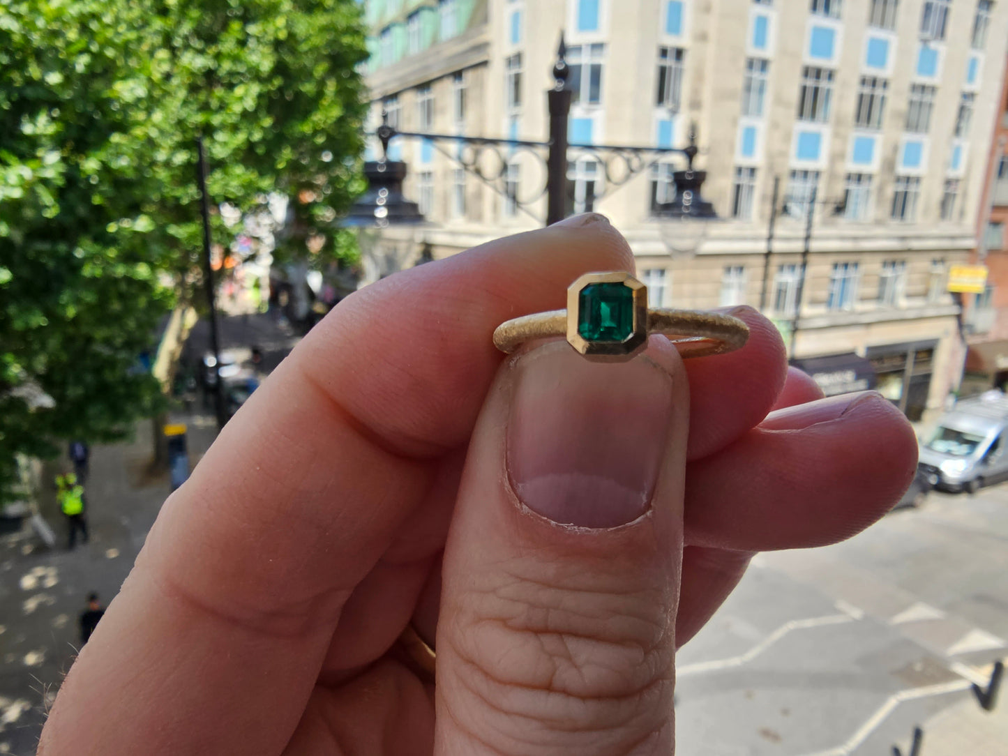 Colombian Emerald Gold Ring