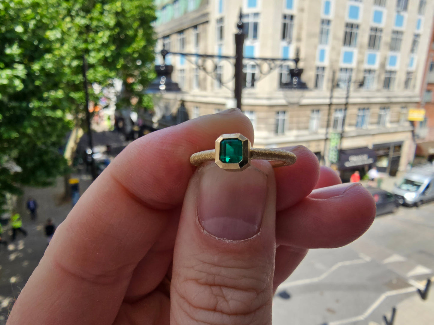 Colombian Emerald Gold Ring