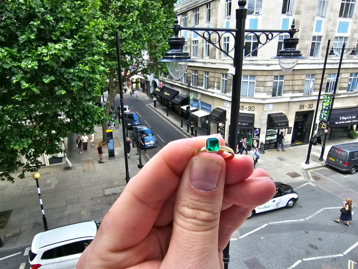 Colombian Emerald Gold Ring