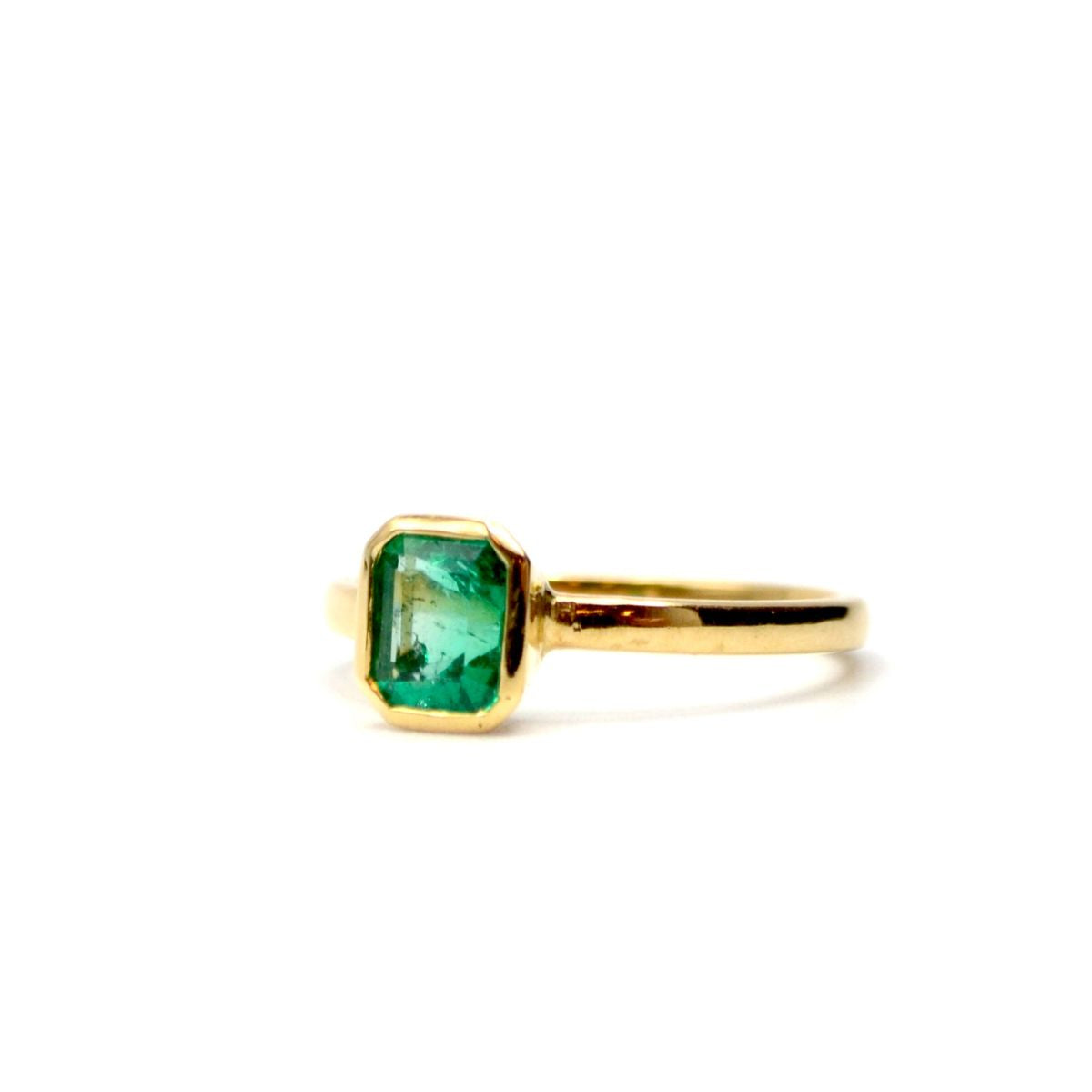 Colombian Emerald Gold Ring