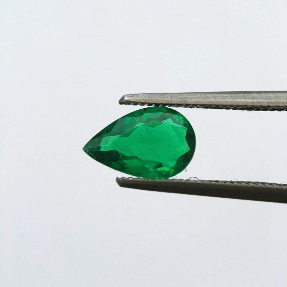 Green Emerald 0.90, Pear Cut
