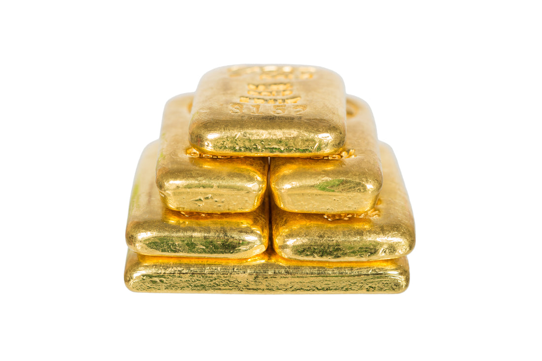 Investors expect gold bullion prices to rise a further 11.2%, taking it to a record-breaking £2,000+ per Troy ounce by 2025.