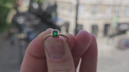 Colombian Emerald Gold Ring