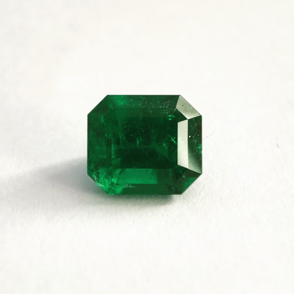 Extremely Rare Green Emerald 2.93, Emerald Cut