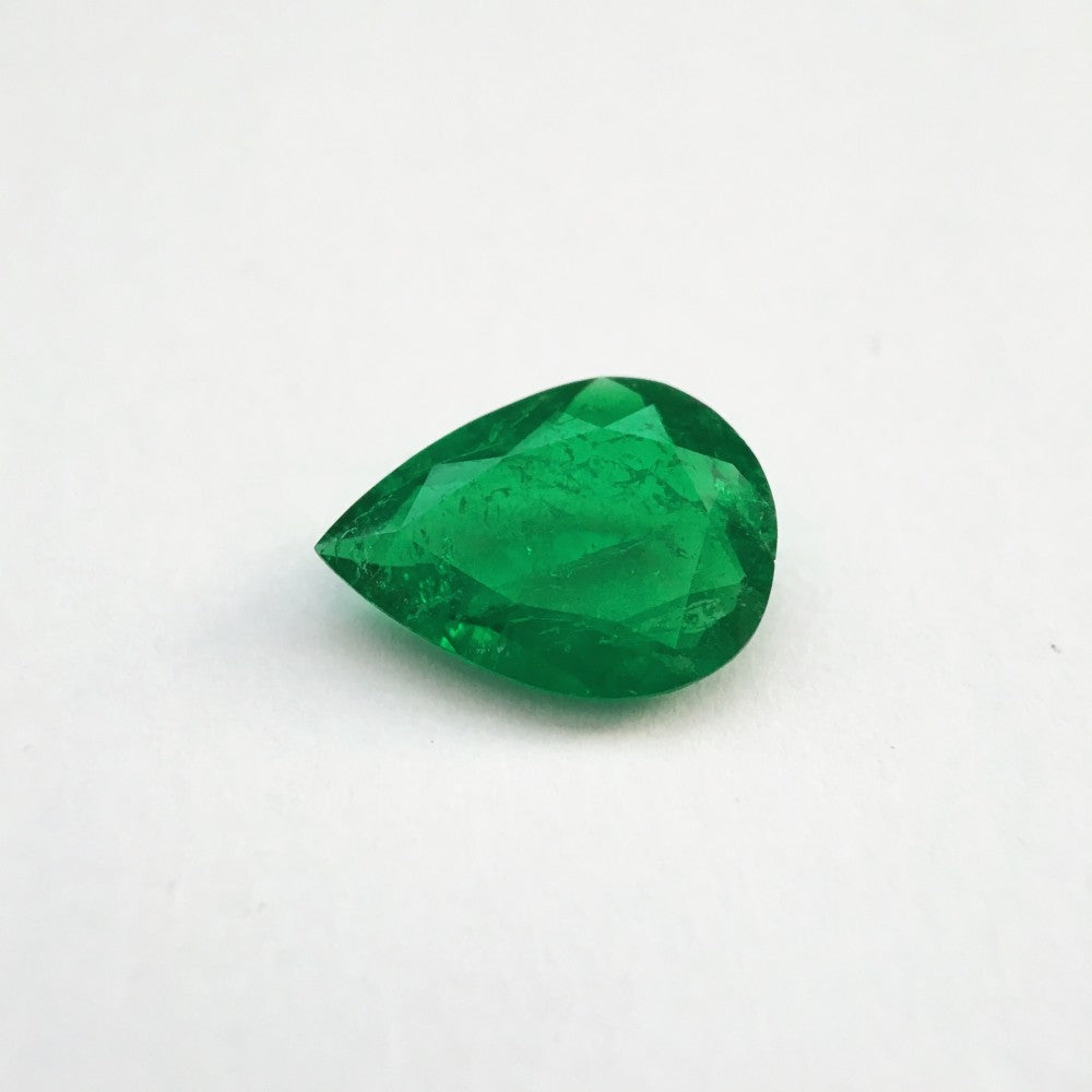 Green Emerald 2.59, Pear Cut