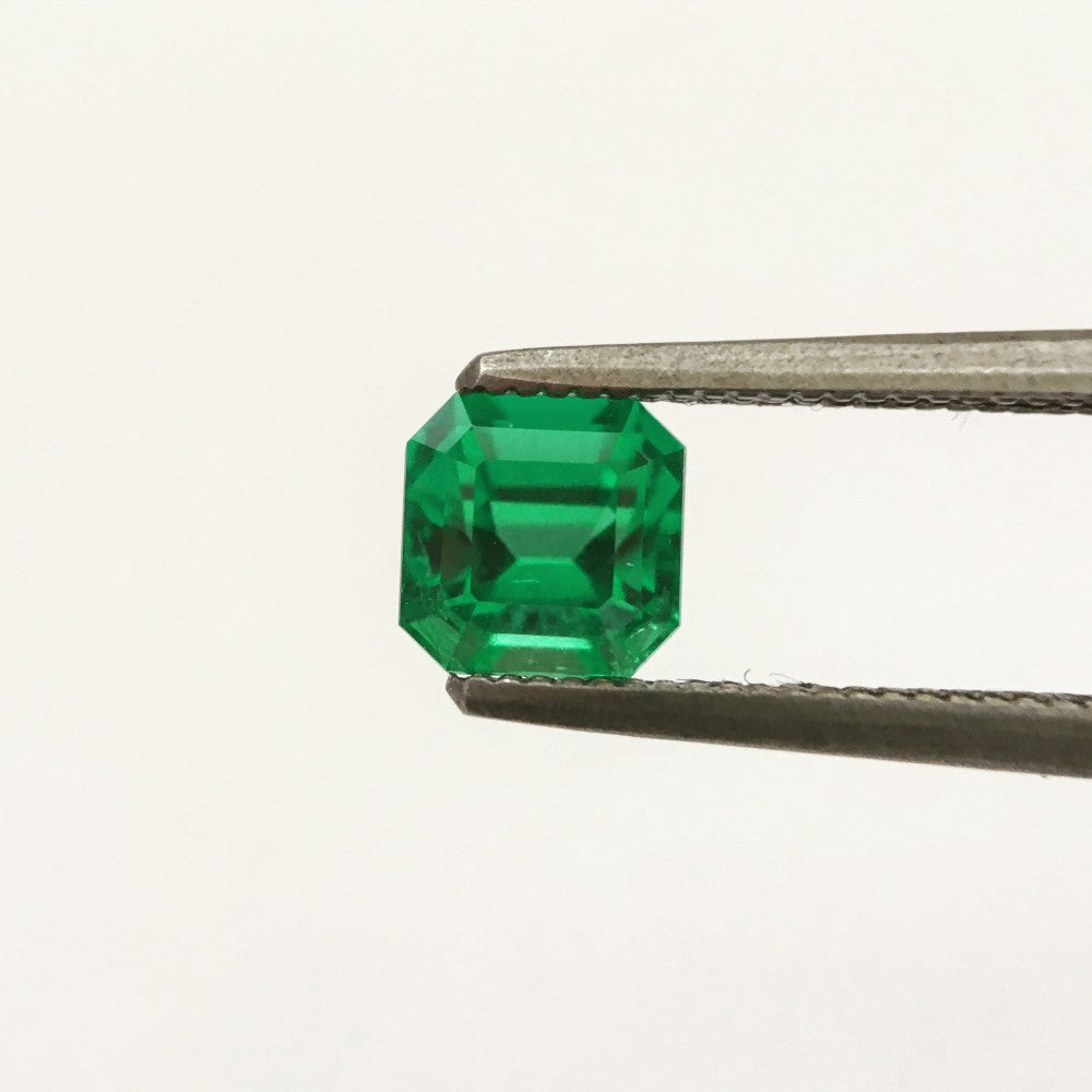 Green Emerald 0.98, Square Cut