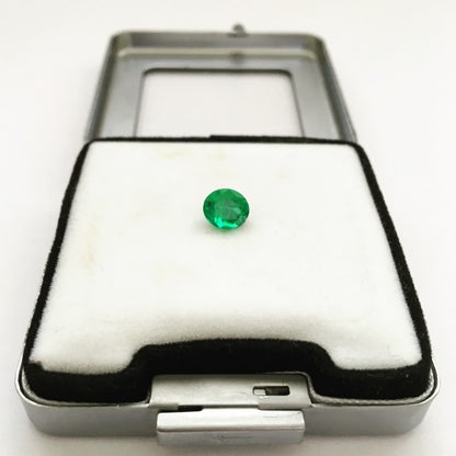 Green Emerald 1.06, Oval Cut