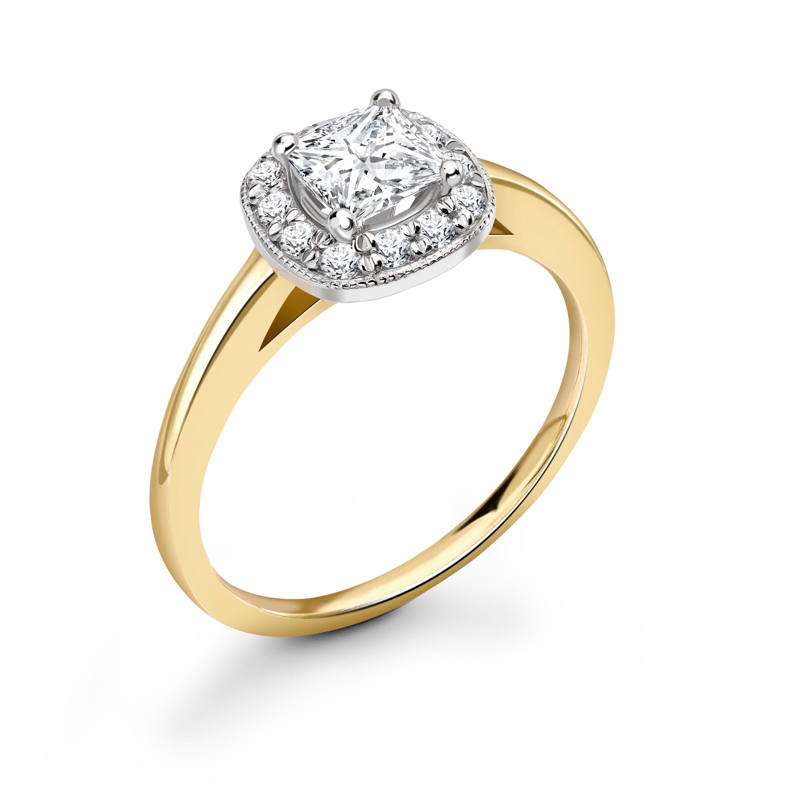 Princess Halo Diamond ring in Gold